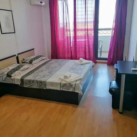 Golden Dunes Апартаменты *
