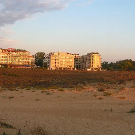 Golden Dunes Апартаменты Приморско