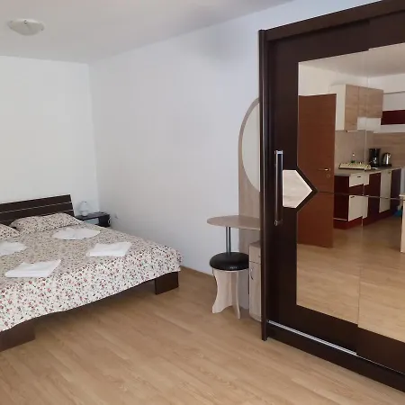 Апартаменты Golden Dunes *