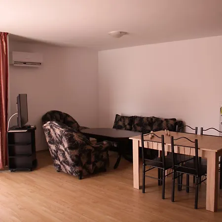 Golden Dunes Апартаменты