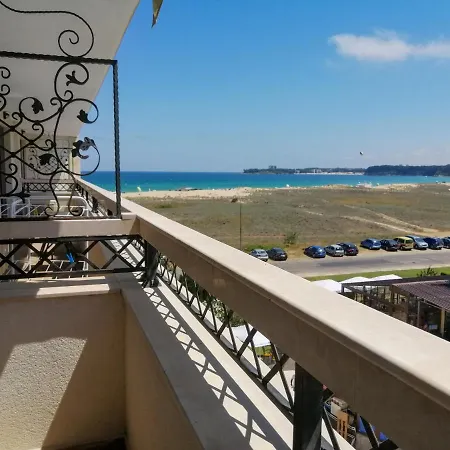 голдън дюнс Апартамент Приморско